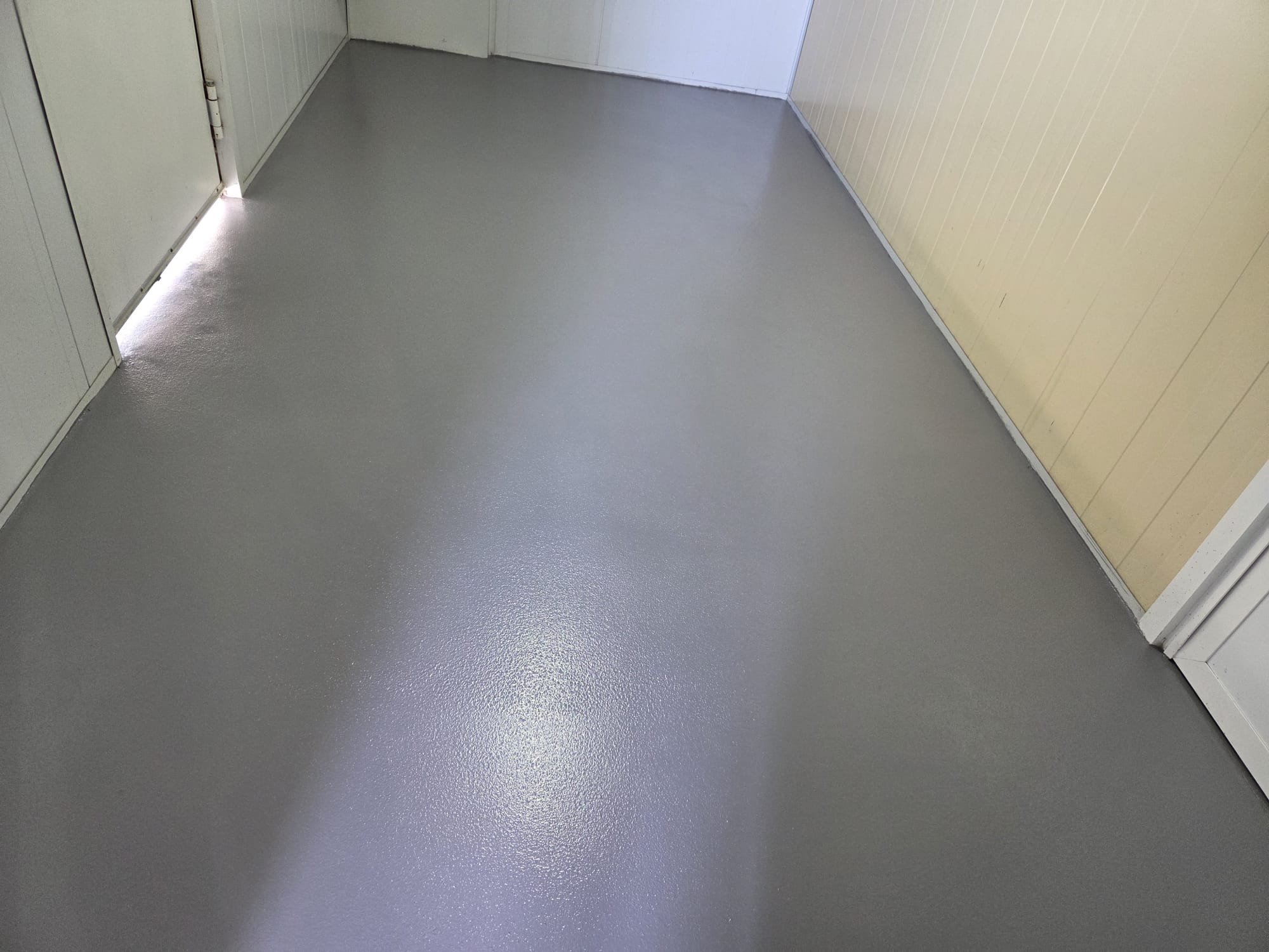 Presupuesto de pavimentos en Barcelona - Empresa de pavimentos continuos - servicios de pavimentos de resina